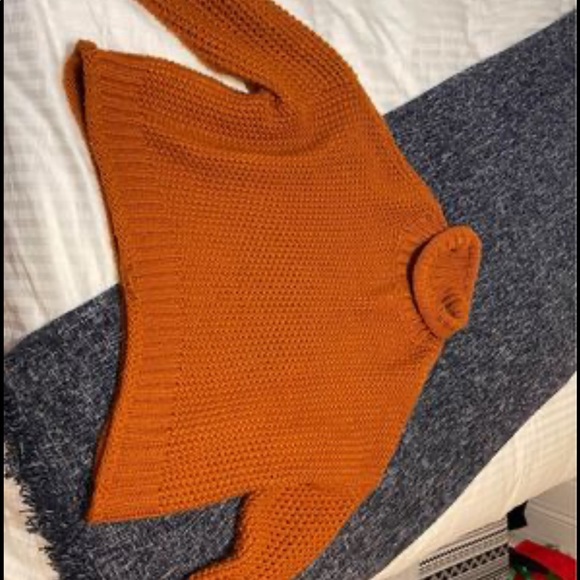 Forever 21 Crop turtle neck - Picture 3 of 3